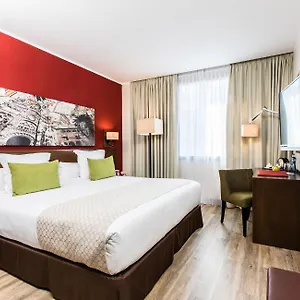 3* מלון Leonardo Gran Via