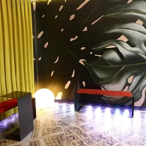 3* מלון House